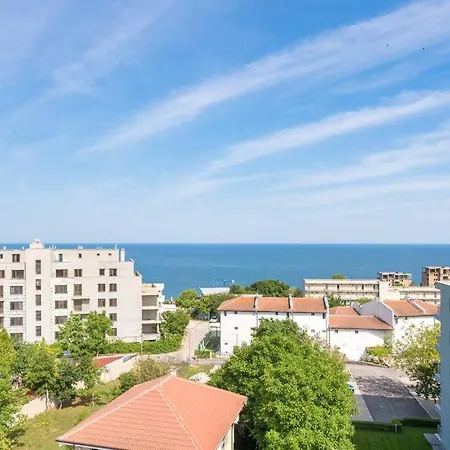 Sea View Apt Near Kabakum Beach Apartment *